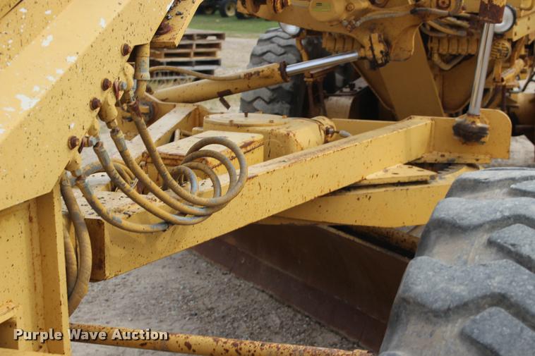 image for item DA4290 1988 Caterpillar 120G motor grader