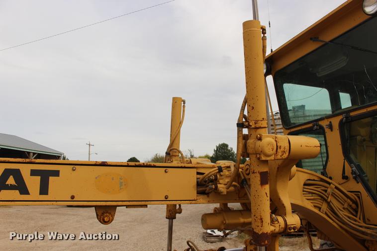 image for item DA4290 1988 Caterpillar 120G motor grader