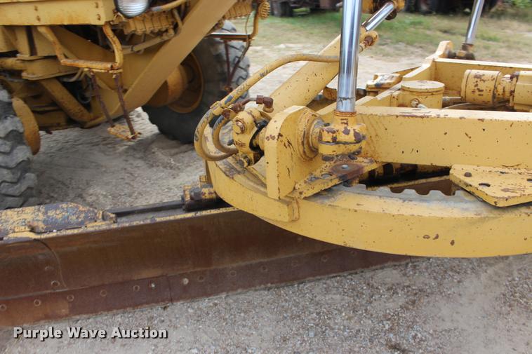image for item DA4290 1988 Caterpillar 120G motor grader