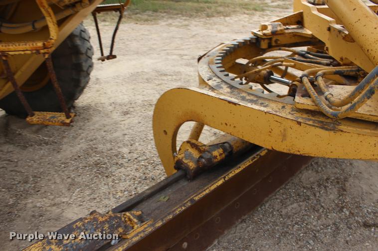 image for item DA4290 1988 Caterpillar 120G motor grader