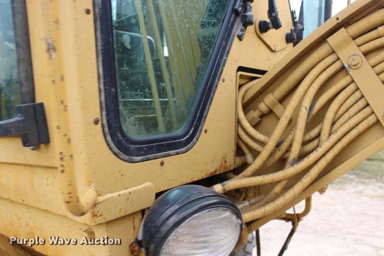 image for item DA4290 1988 Caterpillar 120G motor grader