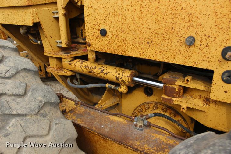 image for item DA4290 1988 Caterpillar 120G motor grader