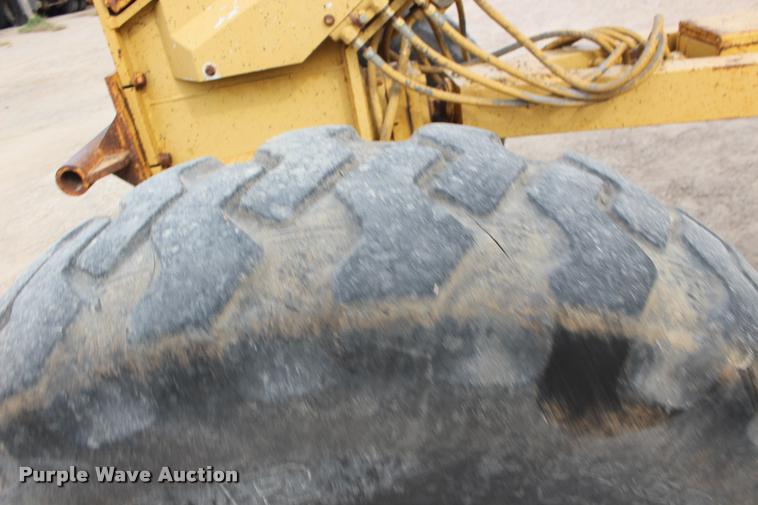 image for item DA4290 1988 Caterpillar 120G motor grader