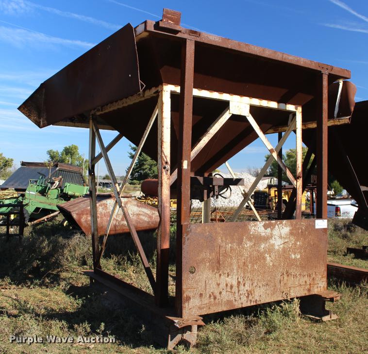 image for item DA4352 Steel aggregate surge box