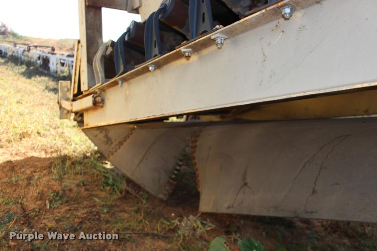 image for item DA4354 Aggregate surge box and conveyor