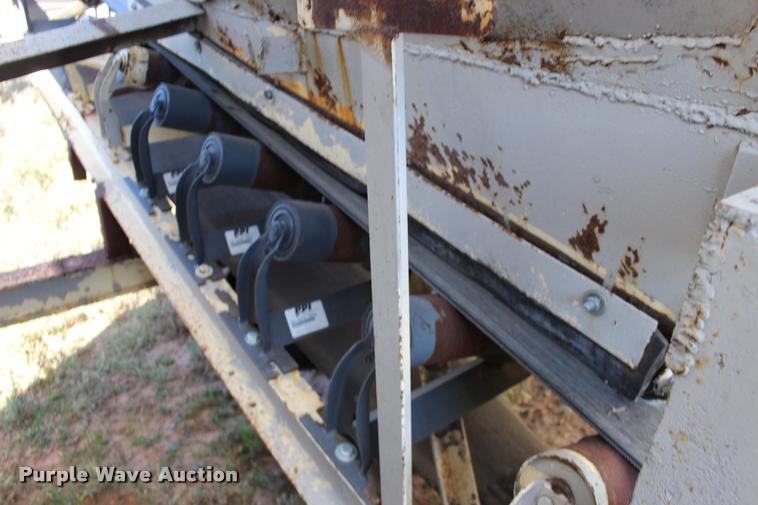 image for item DA4354 Aggregate surge box and conveyor