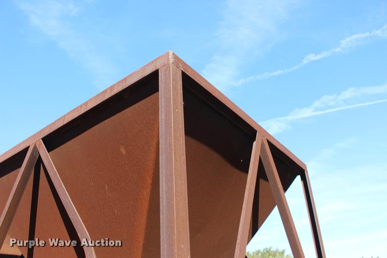 image for item DA4360 Steel aggregate surge box