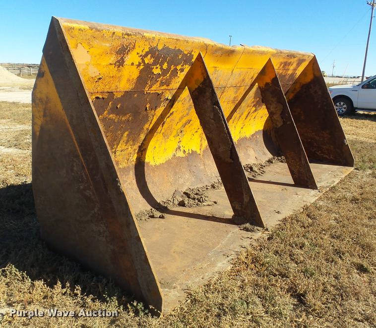 image for item DA4669 Steel bucket