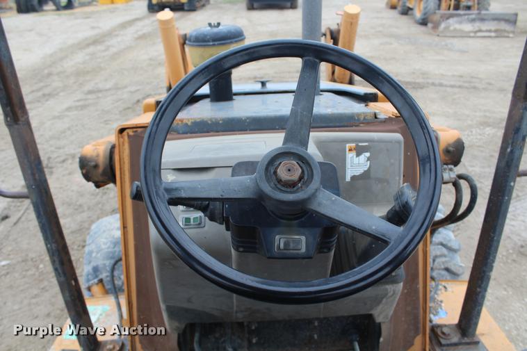 image for item DA4922 2005 Case 570M XT landscape tractor