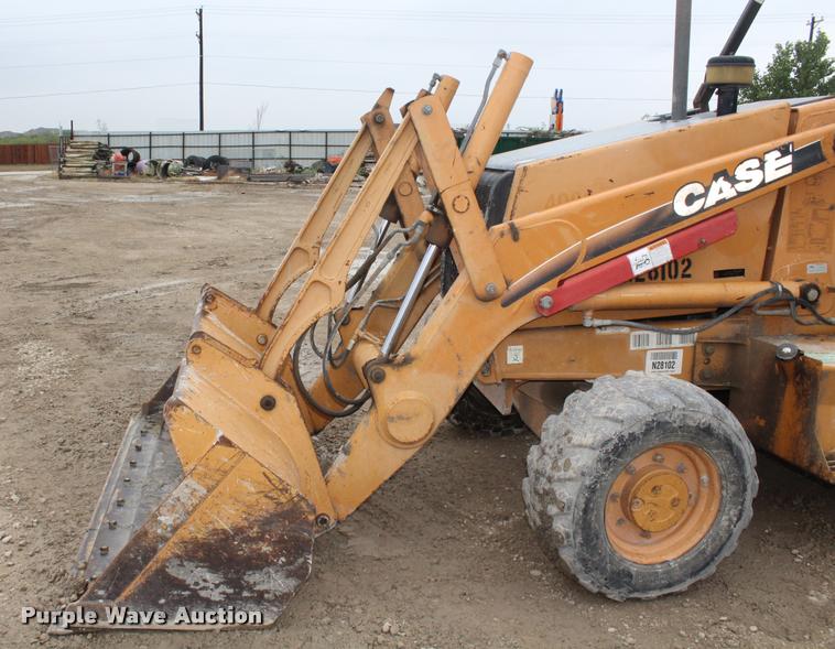 image for item DA4922 2005 Case 570M XT landscape tractor
