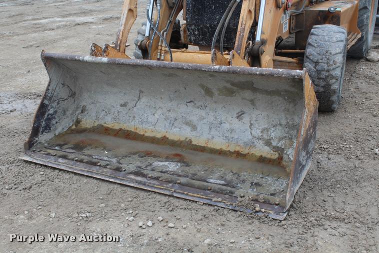 image for item DA4922 2005 Case 570M XT landscape tractor