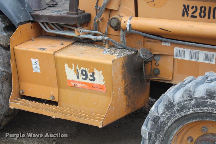 image for item DA4922 2005 Case 570M XT landscape tractor