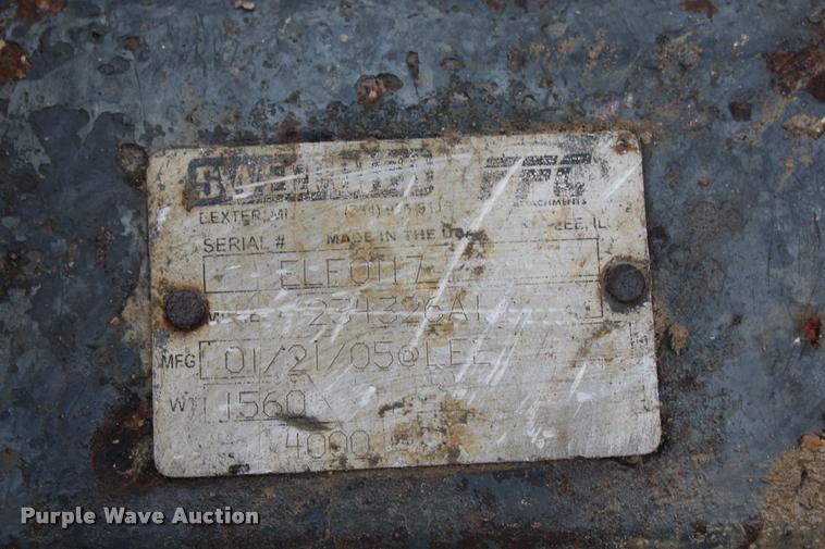 image for item DA4922 2005 Case 570M XT landscape tractor