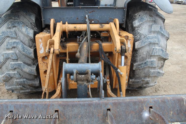 image for item DA4922 2005 Case 570M XT landscape tractor