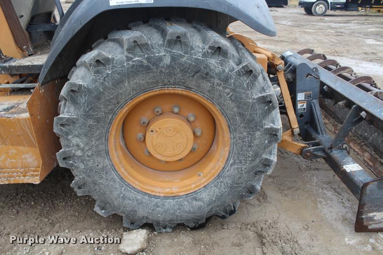 image for item DA4922 2005 Case 570M XT landscape tractor