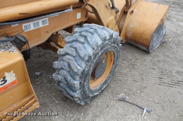 image for item DA4922 2005 Case 570M XT landscape tractor