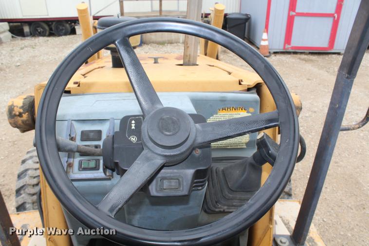 image for item DA4923 1996 Case 570L XT landscape tractor