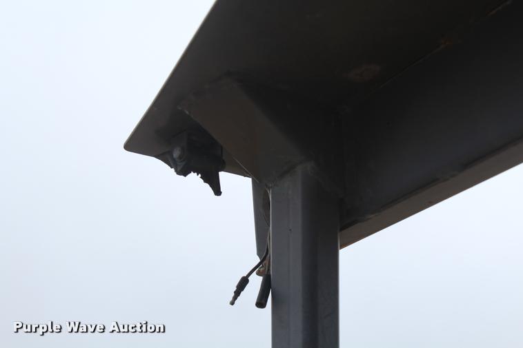 image for item DA4923 1996 Case 570L XT landscape tractor