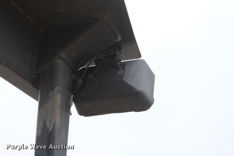 image for item DA4923 1996 Case 570L XT landscape tractor