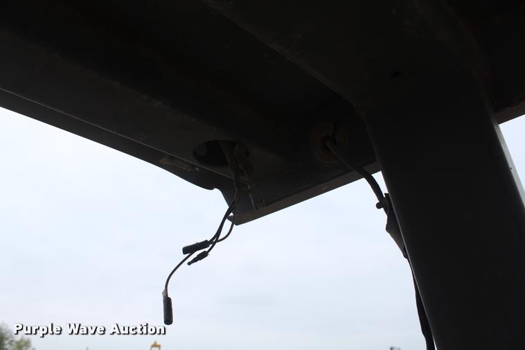 image for item DA4923 1996 Case 570L XT landscape tractor