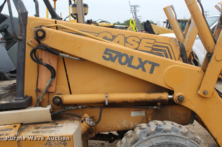 image for item DA4923 1996 Case 570L XT landscape tractor