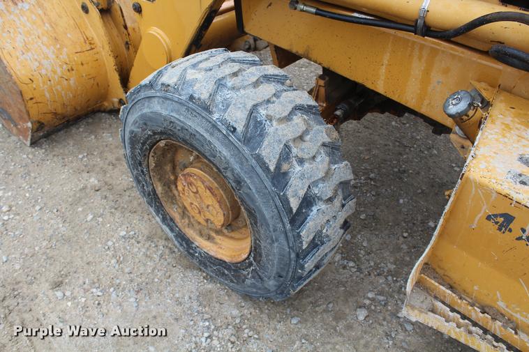 image for item DA4923 1996 Case 570L XT landscape tractor