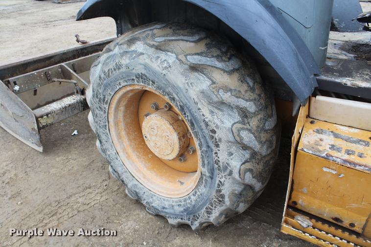 image for item DA4923 1996 Case 570L XT landscape tractor