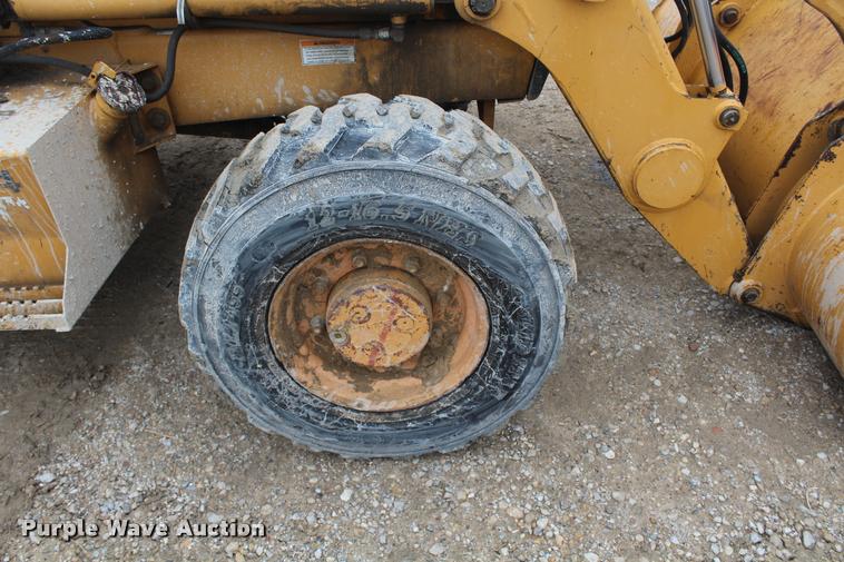 image for item DA4923 1996 Case 570L XT landscape tractor