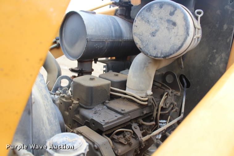 image for item DA4923 1996 Case 570L XT landscape tractor