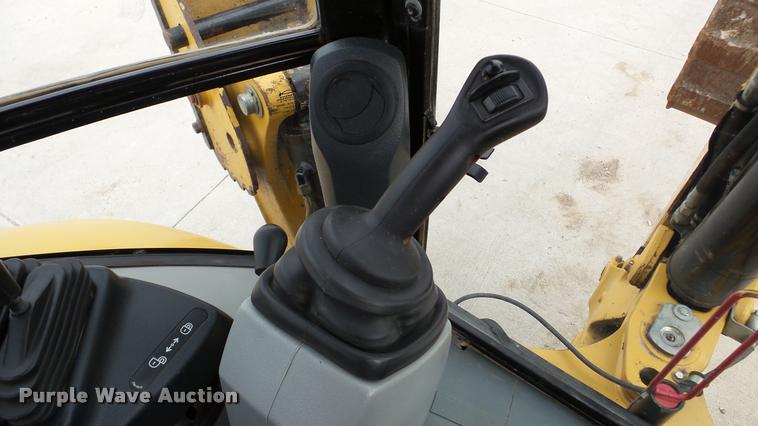 image for item DA8973 2013 Caterpillar 420F IT backhoe