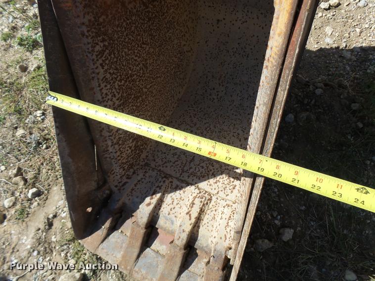 image for item DA9965 Gannon backhoe bucket