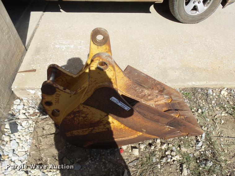 image for item DA9966 Gannon backhoe bucket