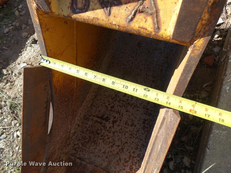 image for item DA9966 Gannon backhoe bucket