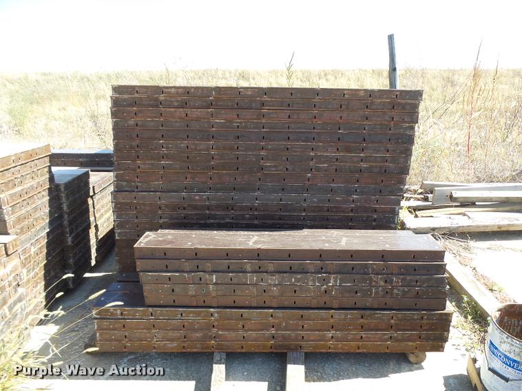 image for item DA9969 Wood and steel modular concrete forms