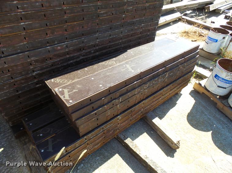 image for item DA9969 Wood and steel modular concrete forms