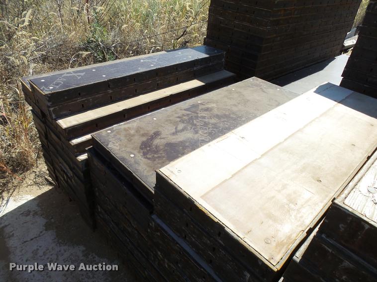 image for item DA9969 Wood and steel modular concrete forms