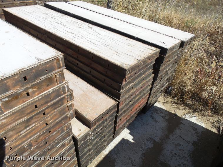 image for item DA9969 Wood and steel modular concrete forms