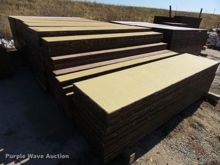 image for item DA9969 Wood and steel modular concrete forms