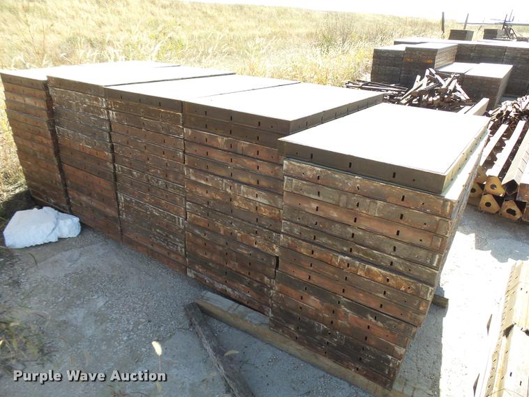 image for item DA9969 Wood and steel modular concrete forms