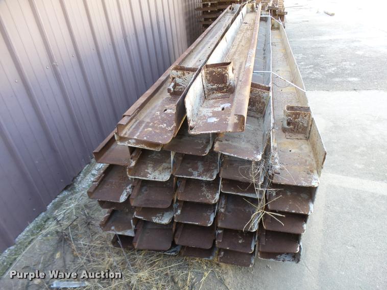 image for item DA9974 Steel concrete edge and curb forms