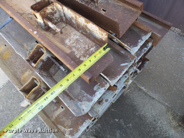 image for item DA9974 Steel concrete edge and curb forms