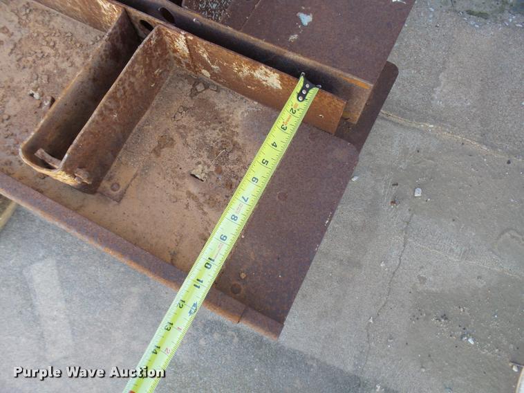 image for item DA9974 Steel concrete edge and curb forms