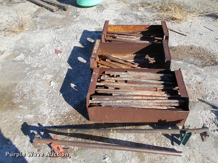 image for item DA9974 Steel concrete edge and curb forms