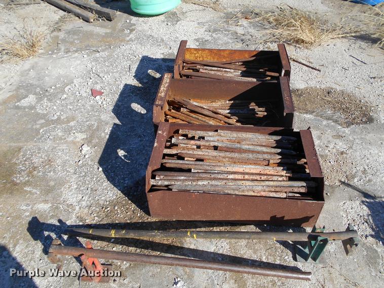 image for item DA9974 Steel concrete edge and curb forms