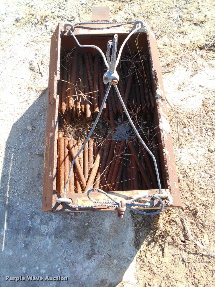 image for item DA9974 Steel concrete edge and curb forms