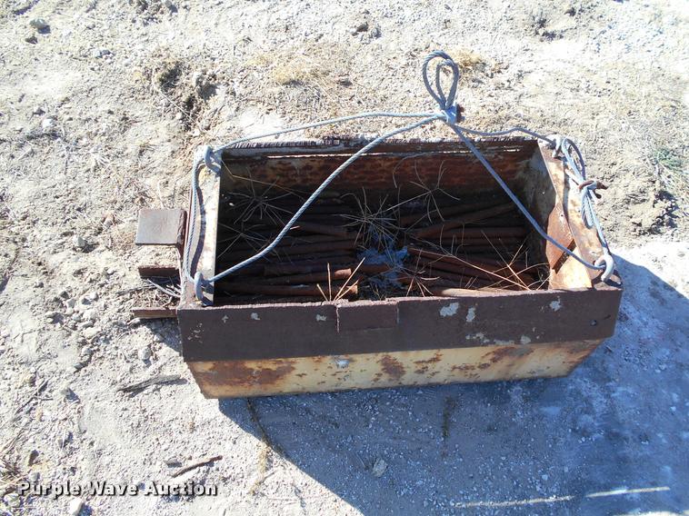 image for item DA9974 Steel concrete edge and curb forms