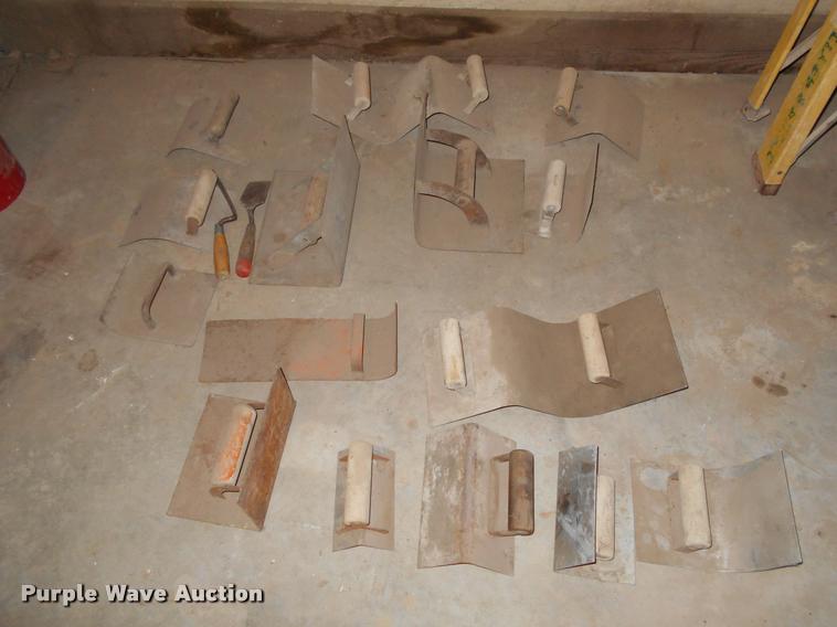 image for item DA9974 Steel concrete edge and curb forms