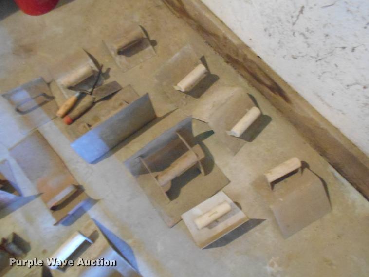 image for item DA9974 Steel concrete edge and curb forms