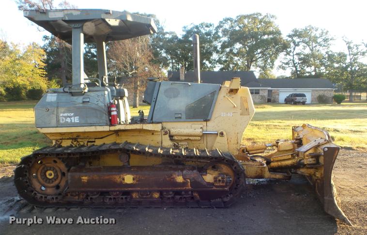 image for item DB3561 1999 Komatsu D41E-6 dozer