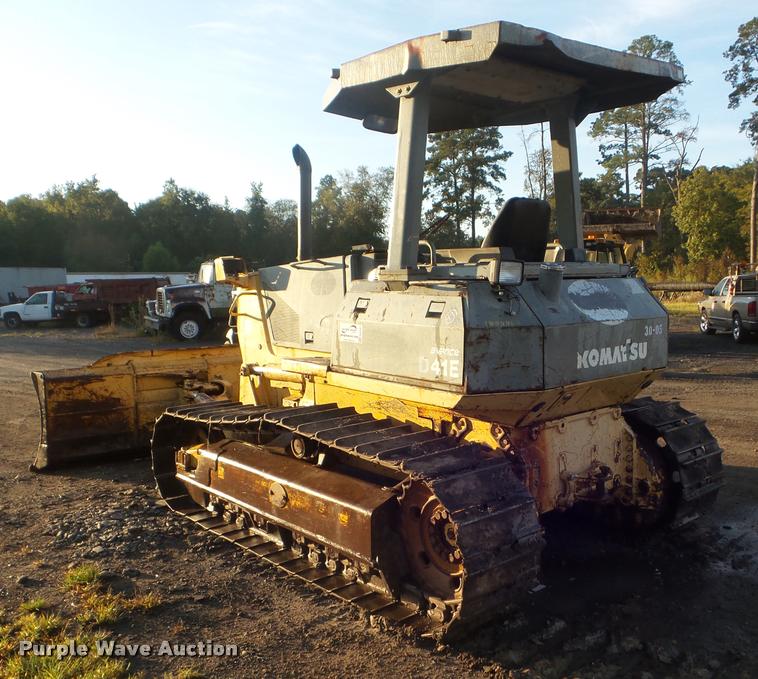 image for item DB3561 1999 Komatsu D41E-6 dozer